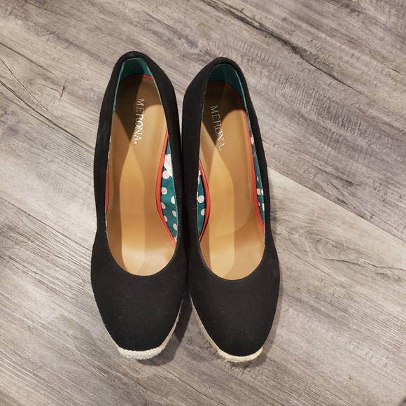 Merona Marguerite Wedges - Picture 6 of 7